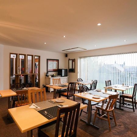Crackin View Guest House Hexham Exterior photo